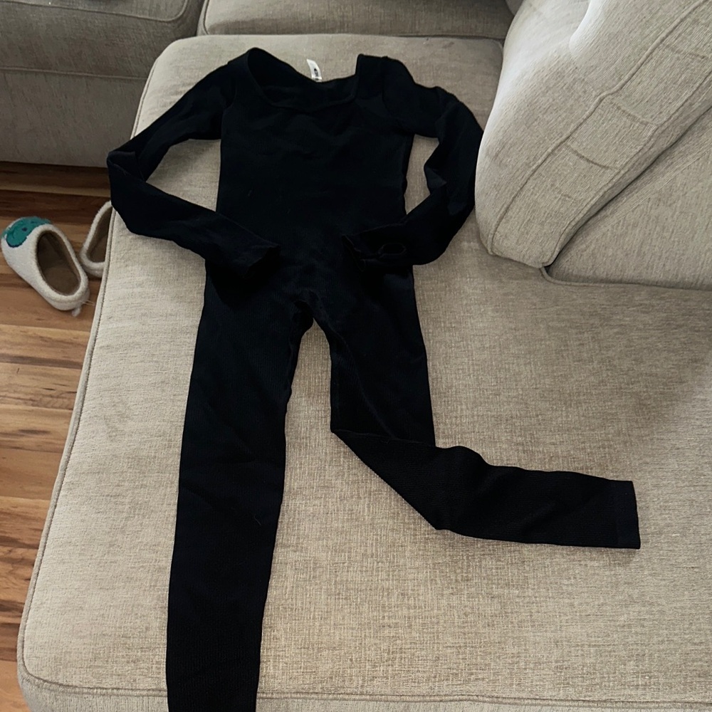 Black Women's Long-Sleeve Jumpsuit